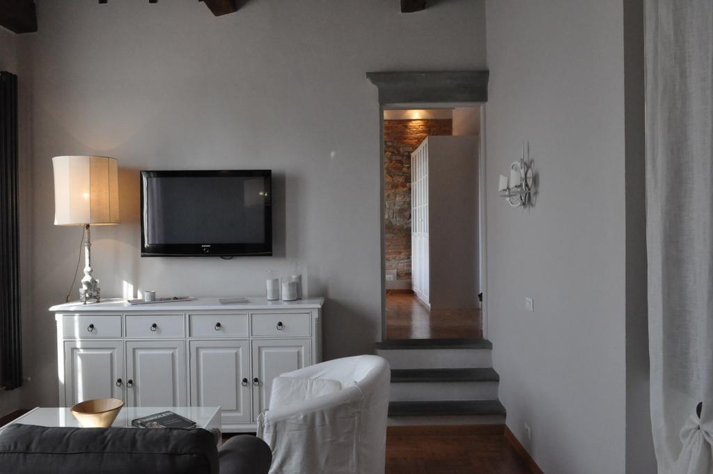 Borgo San Frediano - Flo Apartments Флоренция Экстерьер фото
