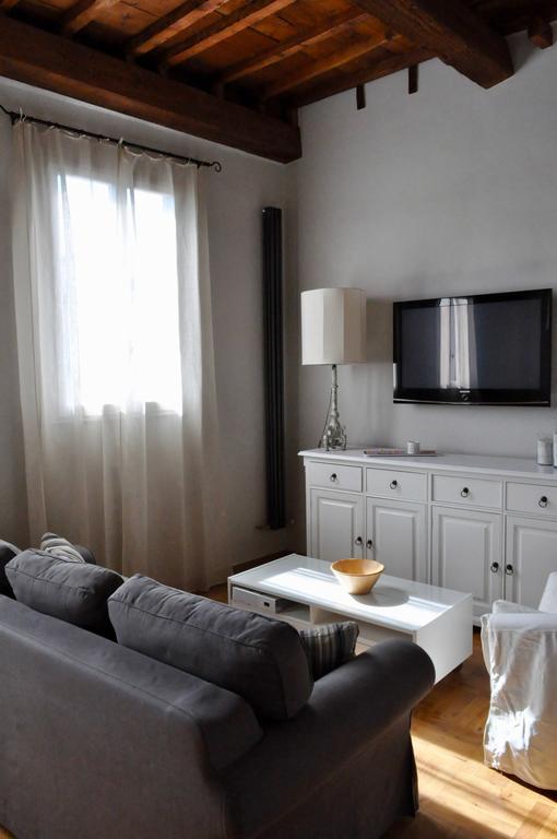 Borgo San Frediano - Flo Apartments Флоренция Экстерьер фото